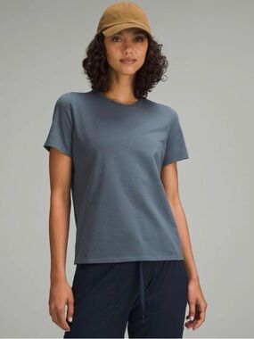 NWT Lululemon organic Cotton tee
